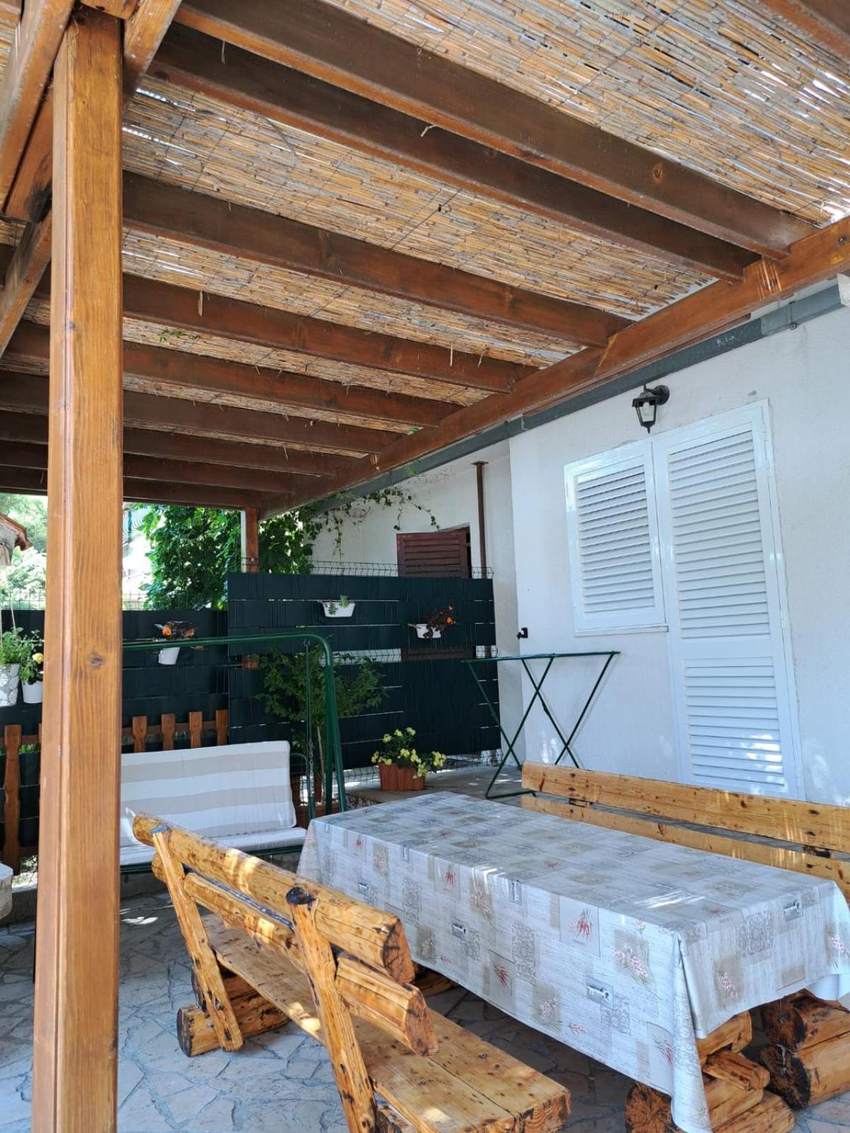 Apartments Garac Dugi Rat Εξωτερικό φωτογραφία