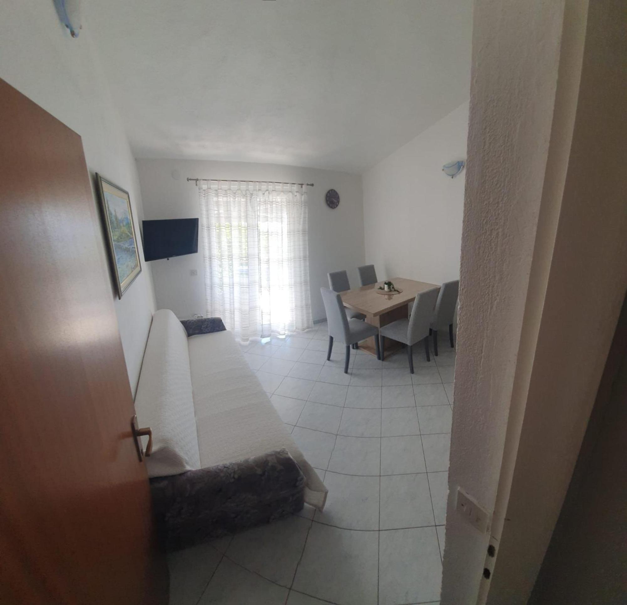 Apartments Garac Dugi Rat Εξωτερικό φωτογραφία