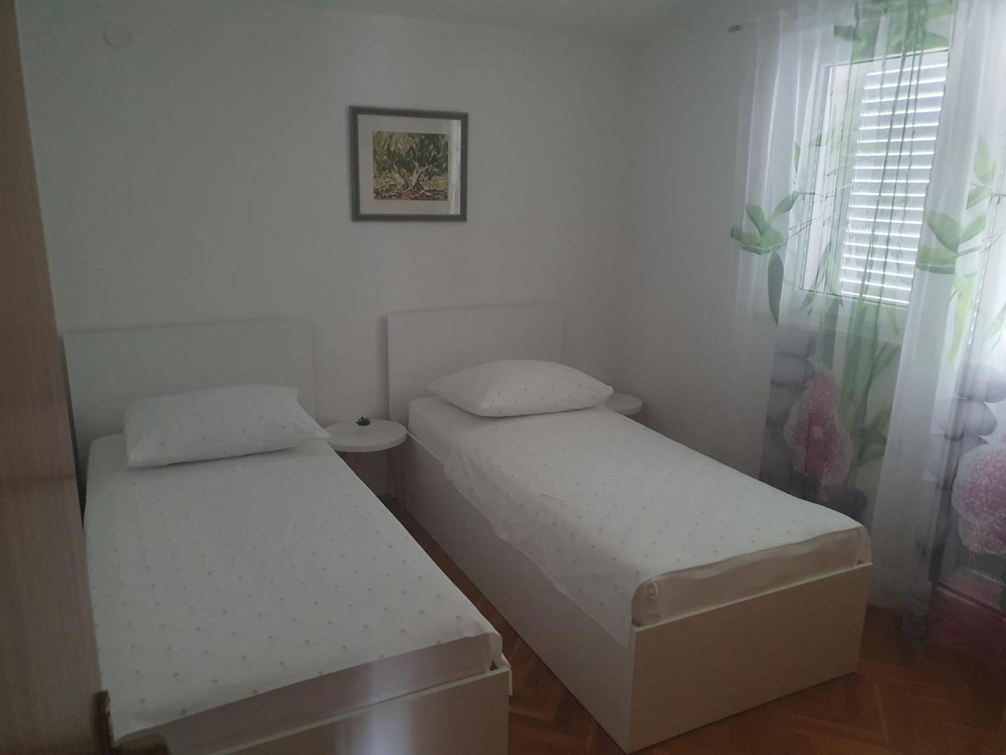 Apartments Garac Dugi Rat Εξωτερικό φωτογραφία