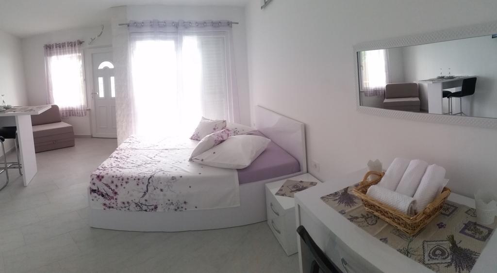 Apartments Garac Dugi Rat Εξωτερικό φωτογραφία