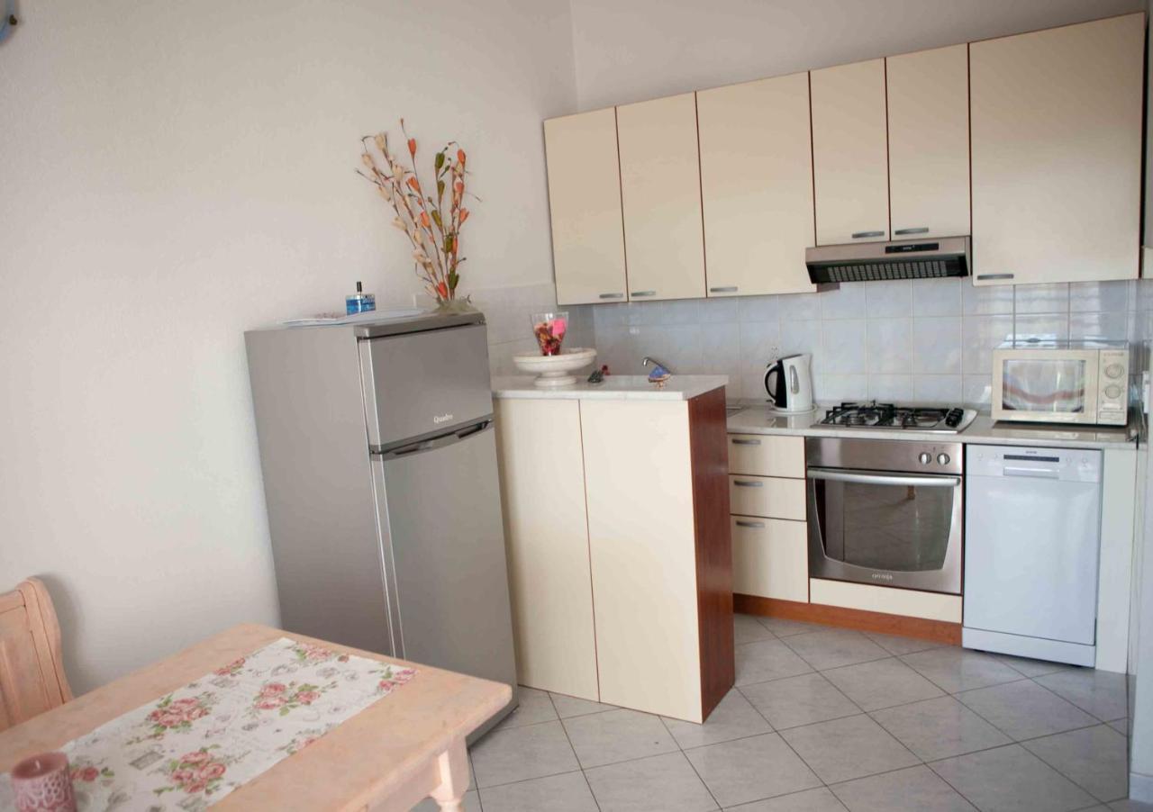 Apartments Garac Dugi Rat Εξωτερικό φωτογραφία